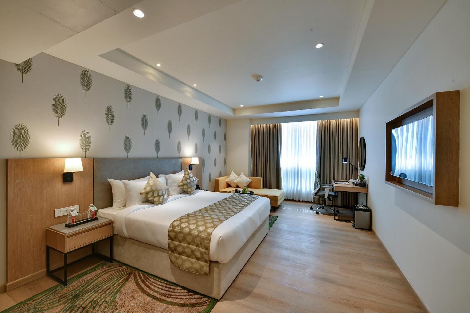 Отель The Fern Residency, Гандинагар Экстерьер фото