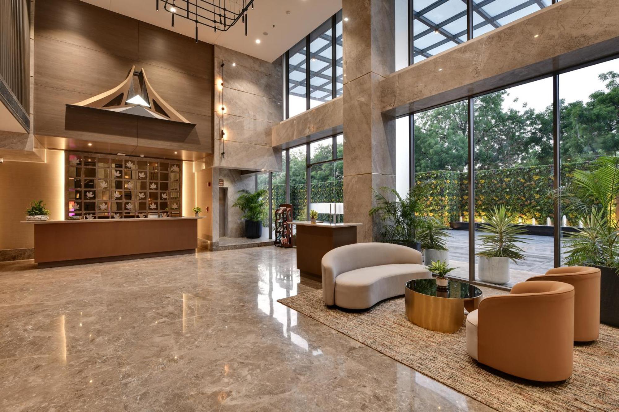 Отель The Fern Residency, Гандинагар Экстерьер фото